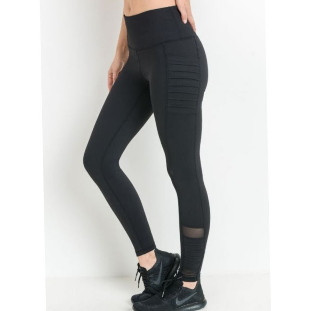 Moto Ribbed Full Leggings with Mesh and Pocket! - Picture 2 of 6